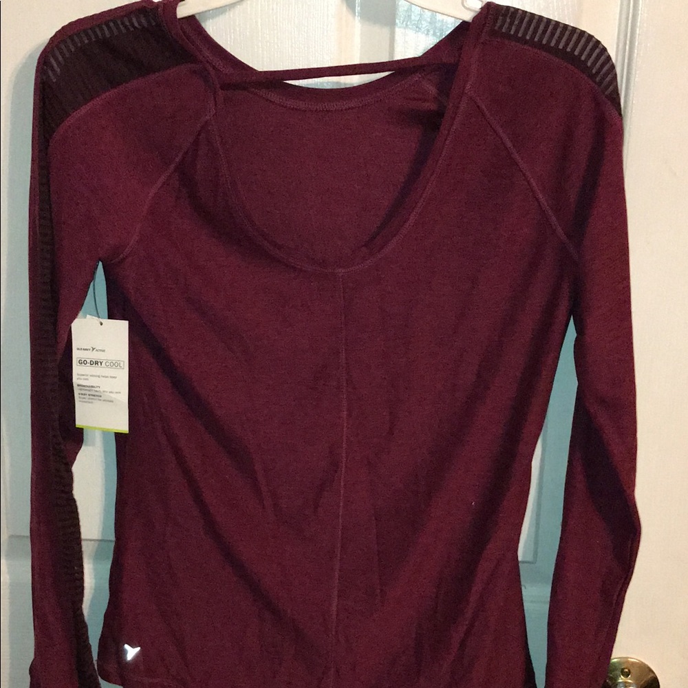NWT old navy active maroon long sleeve shirt